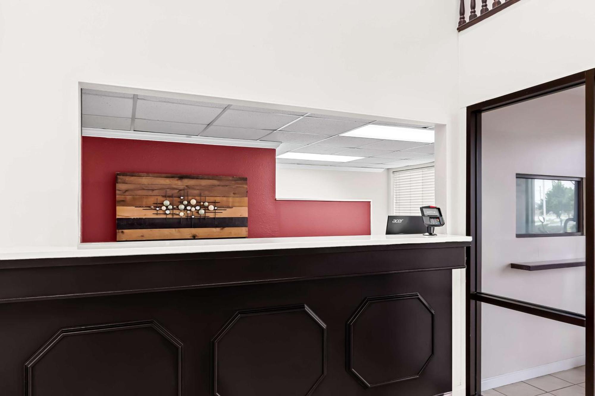 Red Lion Inn & Suites Pontoon Beach 外观 照片
