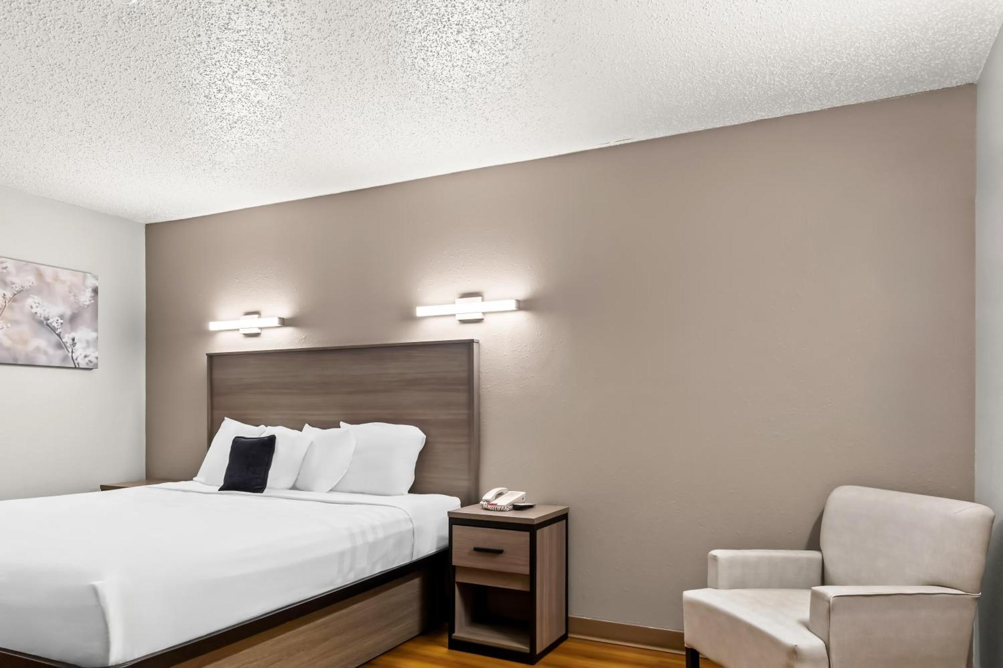 Red Lion Inn & Suites Pontoon Beach 外观 照片