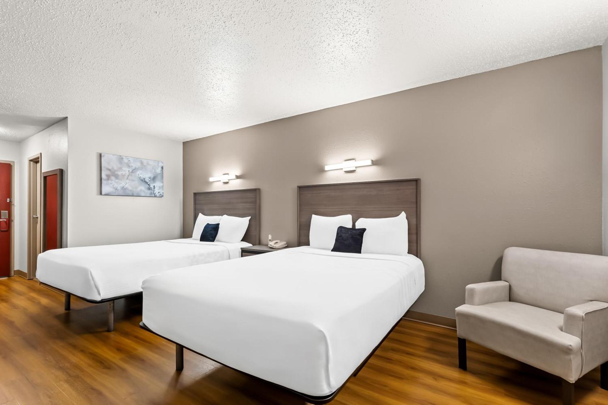 Red Lion Inn & Suites Pontoon Beach 外观 照片
