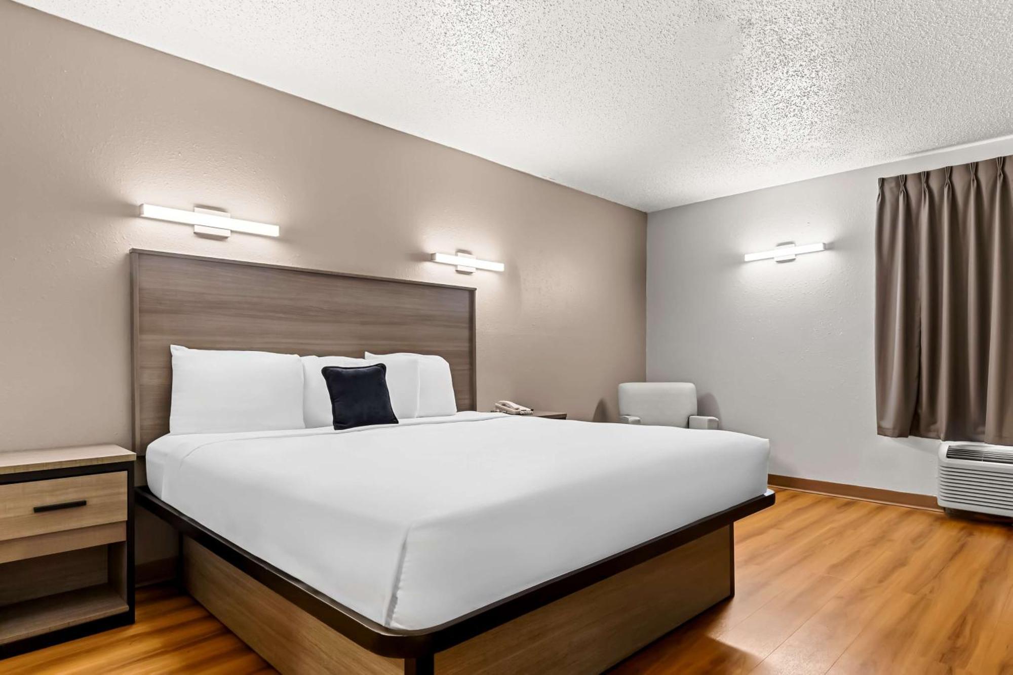 Red Lion Inn & Suites Pontoon Beach 外观 照片