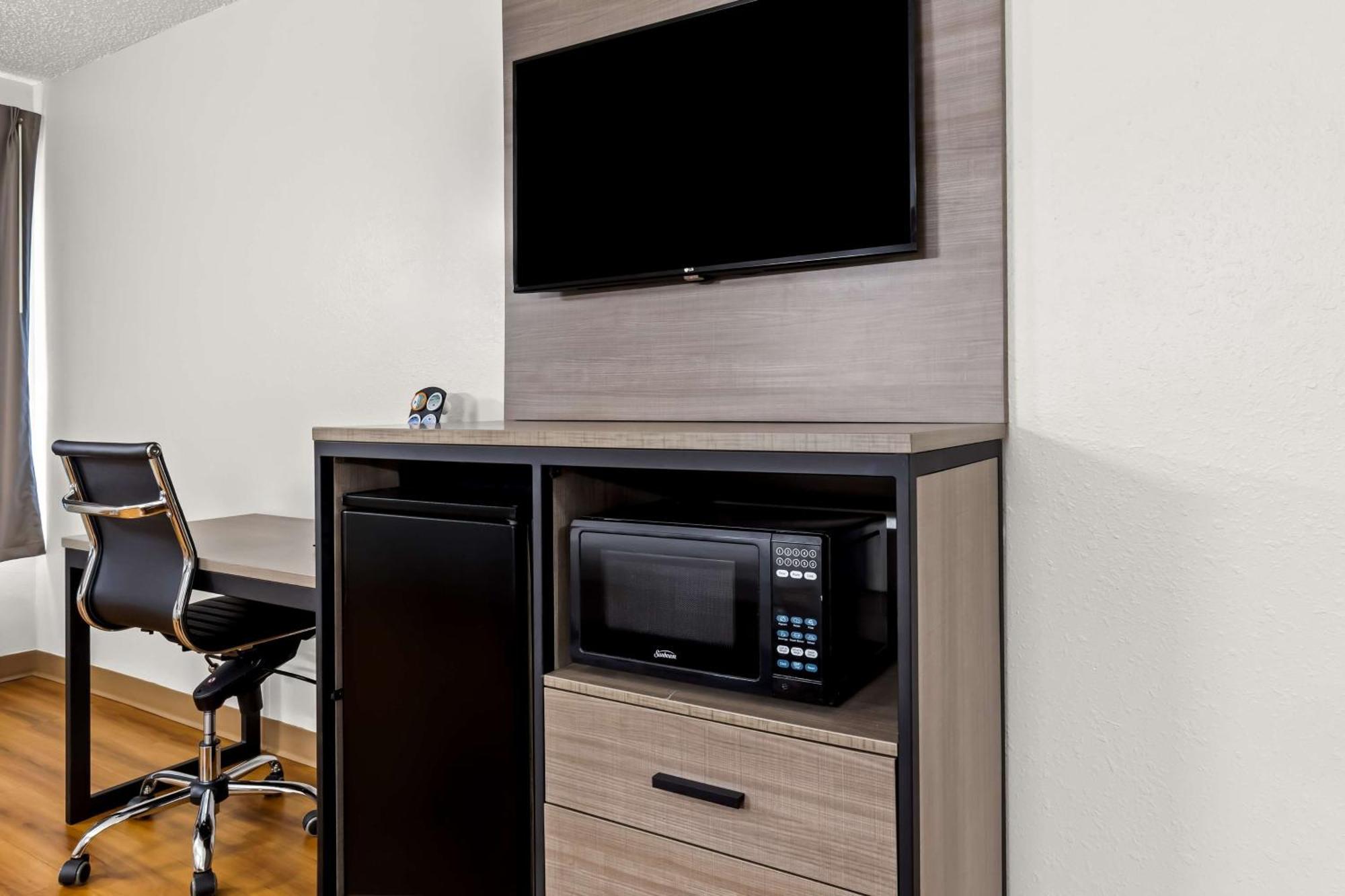 Red Lion Inn & Suites Pontoon Beach 外观 照片
