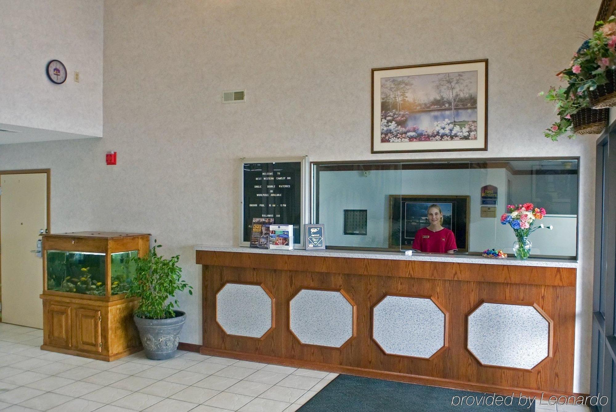 Red Lion Inn & Suites Pontoon Beach 内观 照片